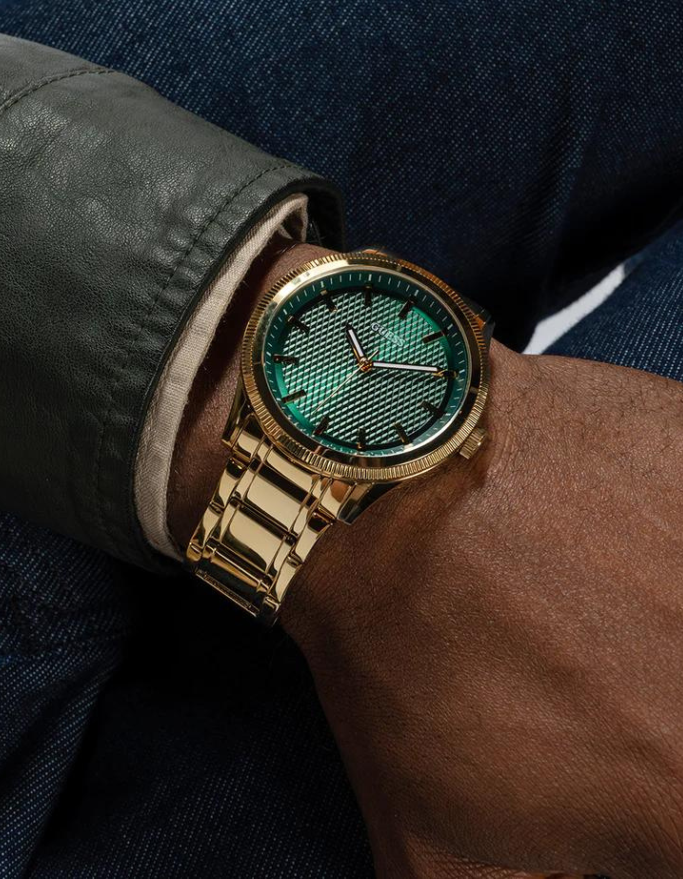 GUESS Men's Gold Tone Analog Watch