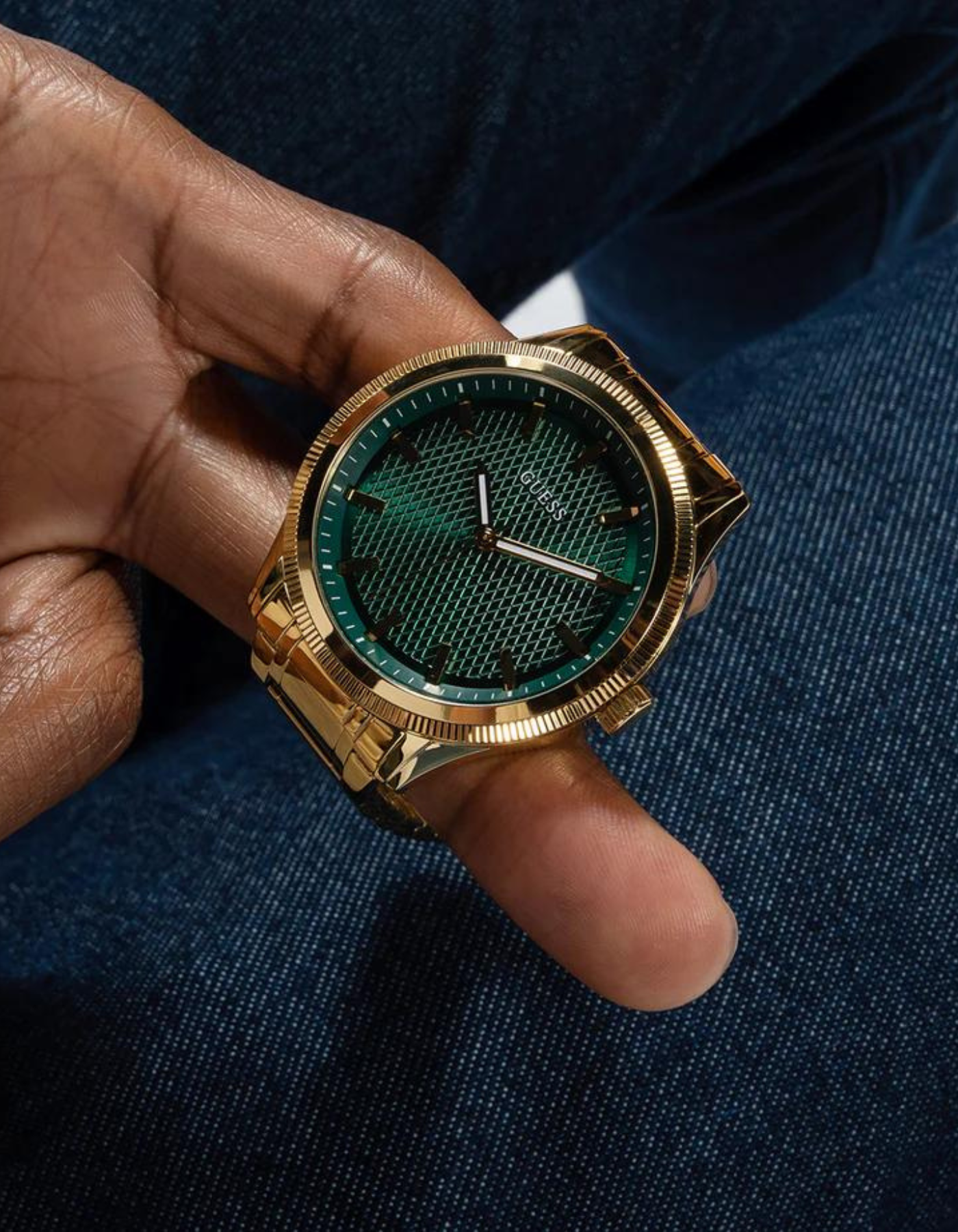 GUESS Men's Gold Tone Analog Watch