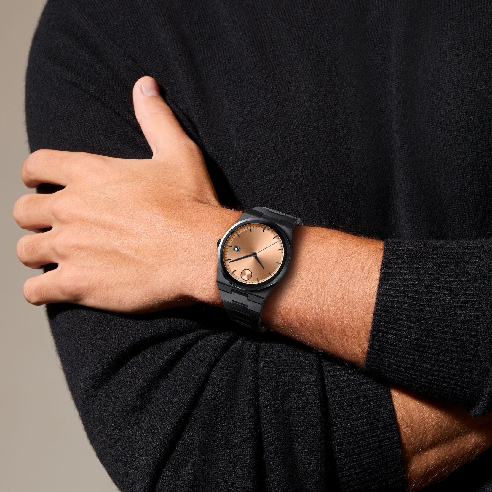 MOVADO BOLD QUEST