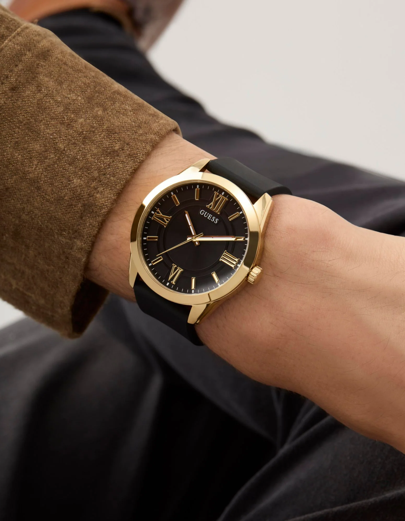 Guess Elliot Black Round Dial Analog Men's Watch