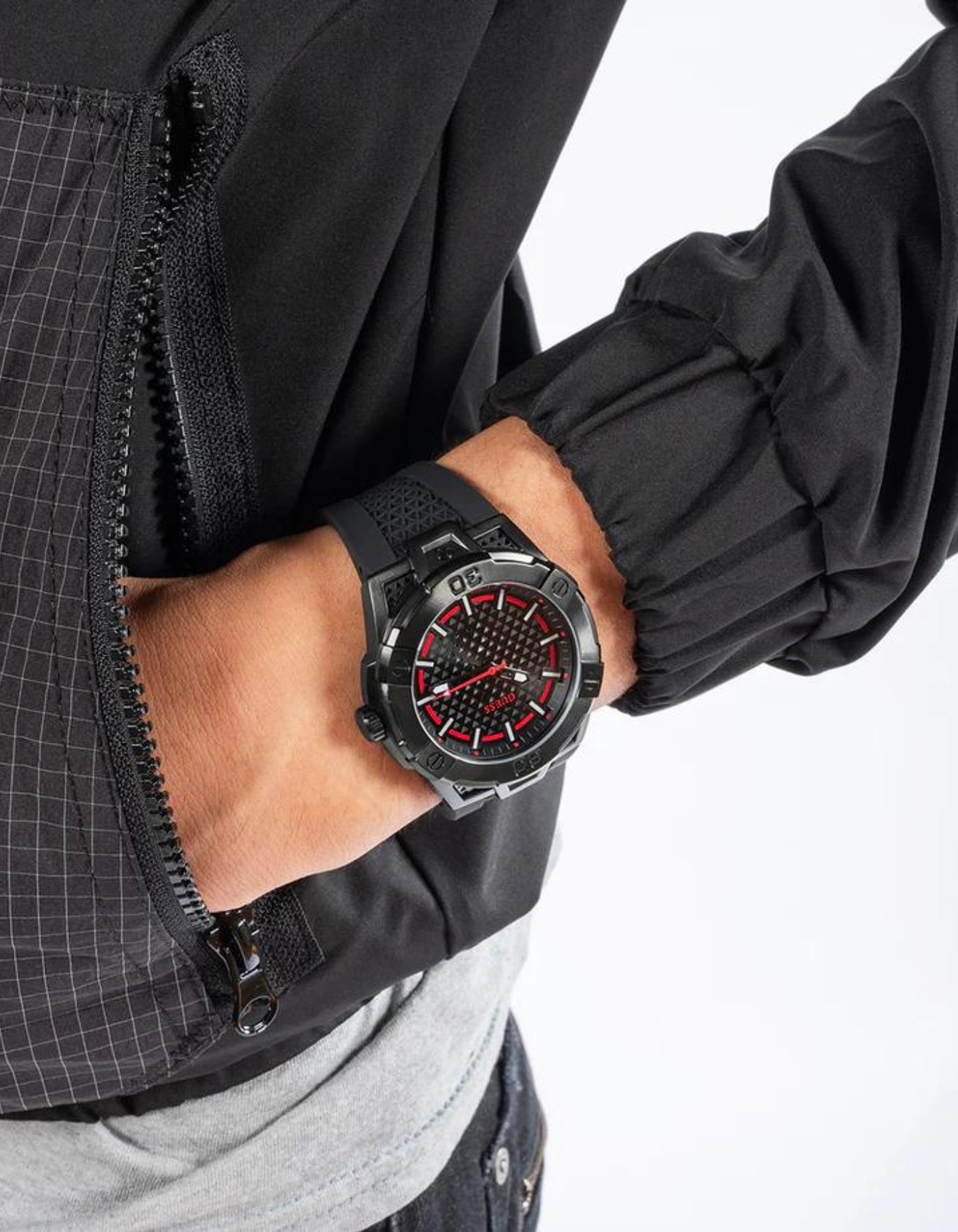 GUESS Men's Black Analog Watch