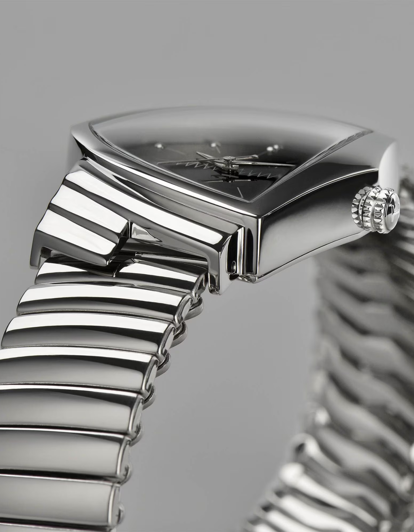 Hamilton Ventura Quartz