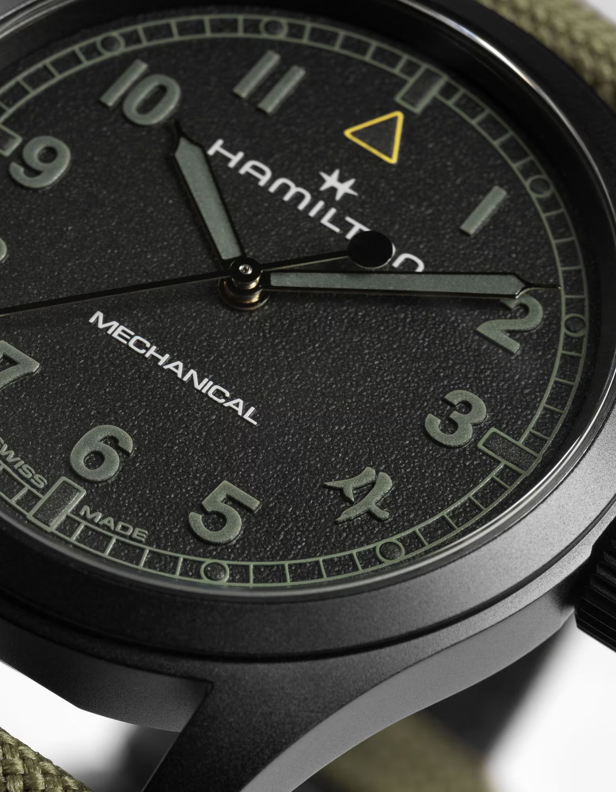 Khaki Field Mechanical 38mm Call of Duty Modern Warfare 4 "limited Edition"
