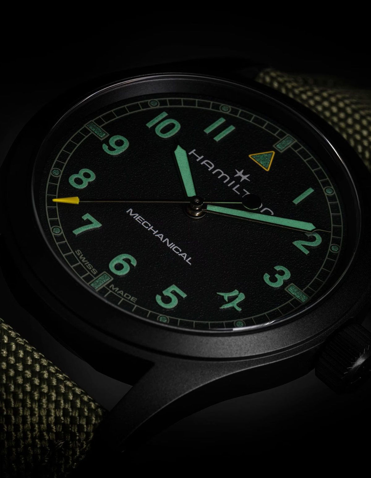 Khaki Field Mechanical 38mm Call of Duty Modern Warfare 4 "limited Edition"