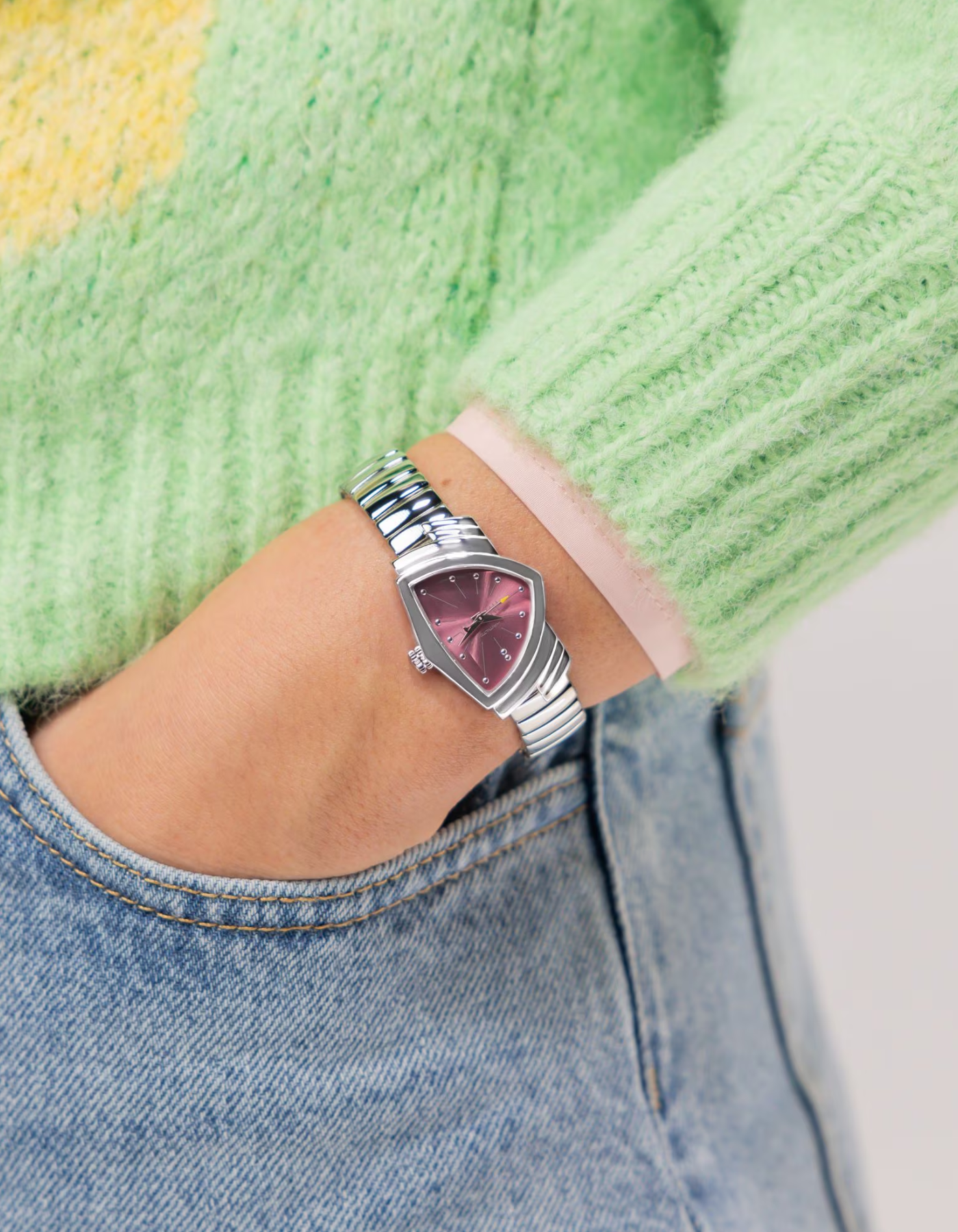 Hamilton Ventura S Quartz